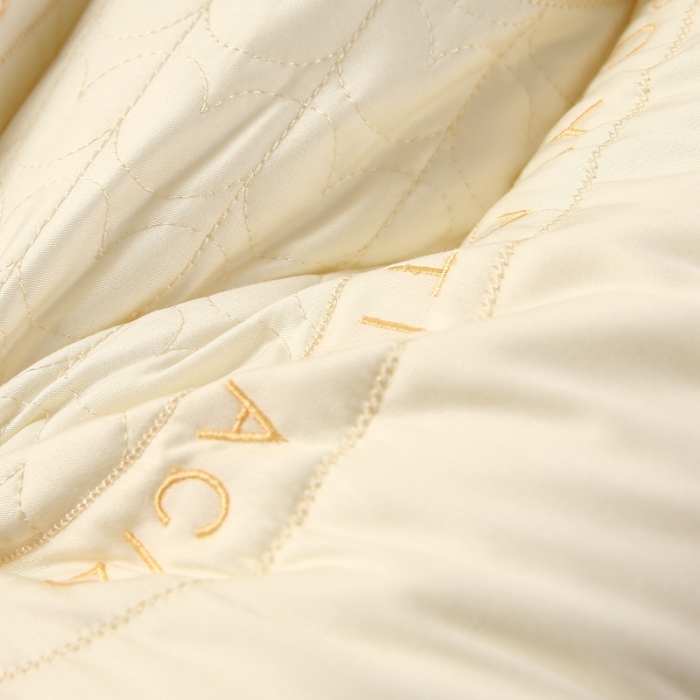 91家纺网 家纺一手货源 找家纺 赛格时代家居 2023新款聚乳酸护颈定型羽丝绒枕头枕芯