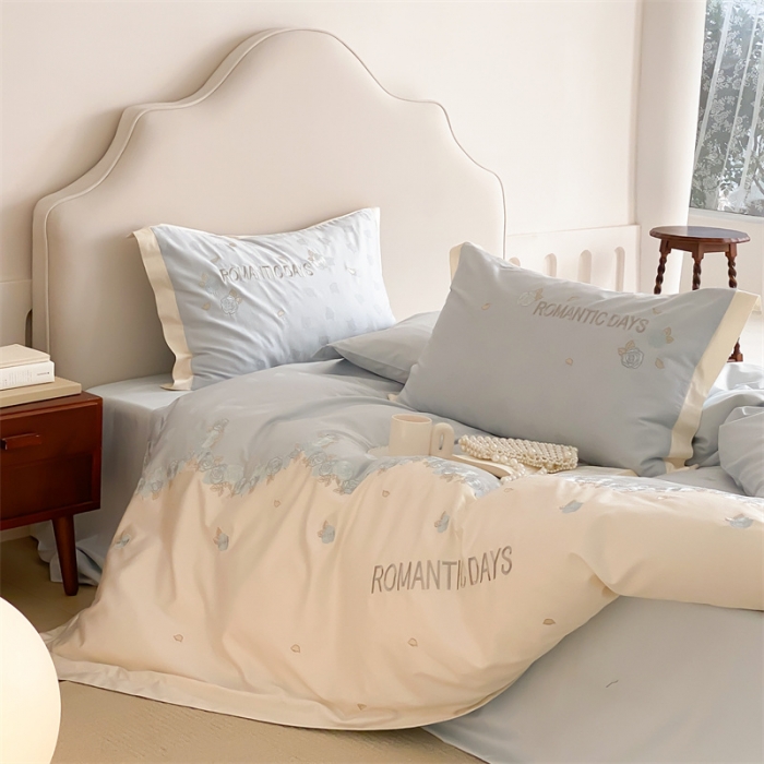 91家纺网 家纺一手货源 找家纺 MIU缪家居 2023新款100支全棉提花四件套-丝绒玫瑰 丝绒玫瑰-蓝