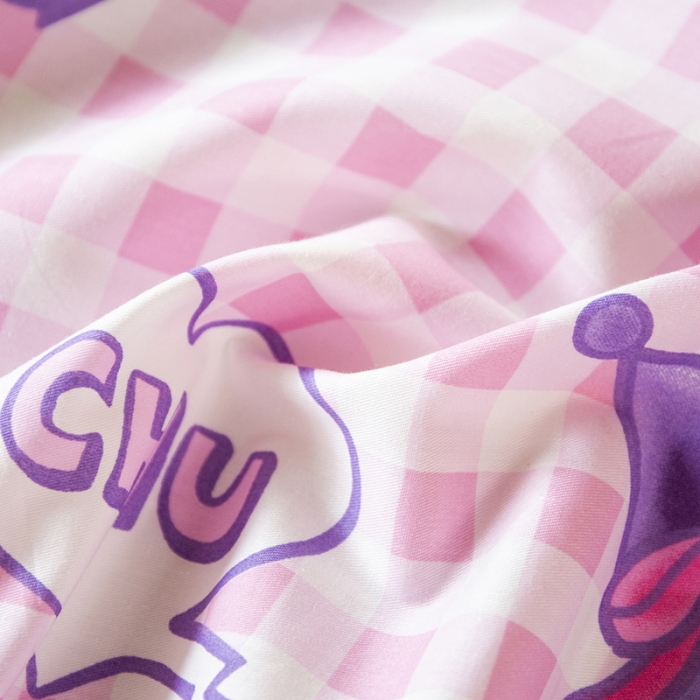 91家纺网 家纺一手货源 找家纺 博雅 2023新款全棉卡通印花床笠 紫格库洛米