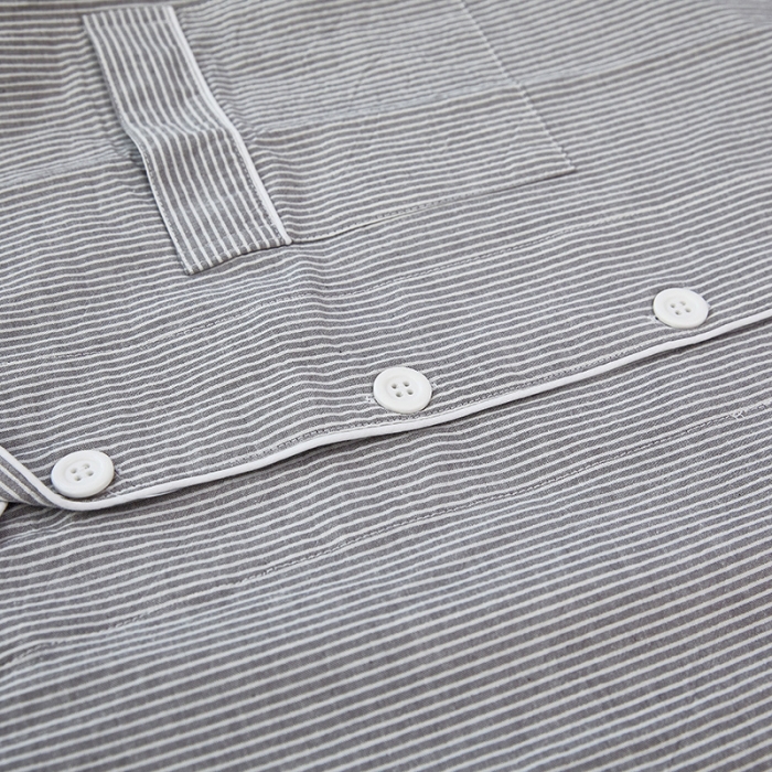 91家纺网 家纺一手货源 找家纺 玖弘 2023新款水洗棉长袖家居服 灰密条男长袖