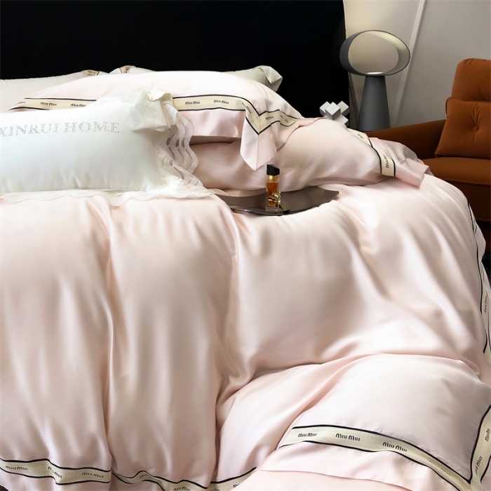 91家纺网 家纺一手货源 找家纺 馨蕊 2023秋冬新品LF奥地利兰精天丝缪系列四件套 初夏粉