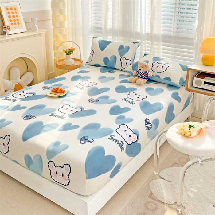 91家纺网 家纺一手货源 找家纺 名兮 2023新款全棉印花床笠 波波熊