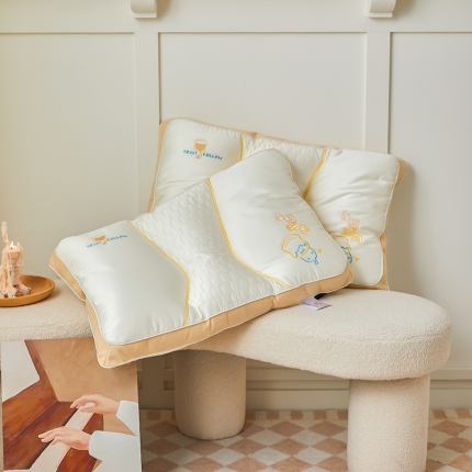 91家纺网 家纺一手货源 找家纺 （总）2023新款 Q弹吐司枕头 定位护颈颈椎枕芯