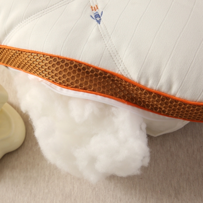 91家纺网 家纺一手货源 找家纺 赛格时代家居 2023新款漂浮入睡舒适定型羽丝绒枕