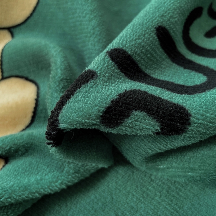 91家纺网 家纺一手货源 找家纺 梵克保罗 2024秋冬新品韩版印花牛奶绒花边款四件套 暴富熊