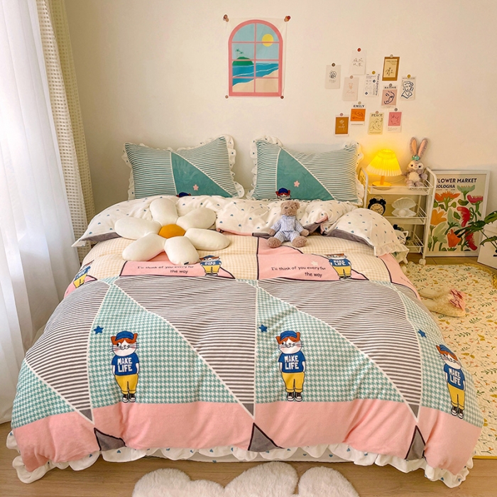 91家纺网 家纺一手货源 找家纺 梵克保罗 2024秋冬新品韩版印花牛奶绒花边款四件套 布兰妮