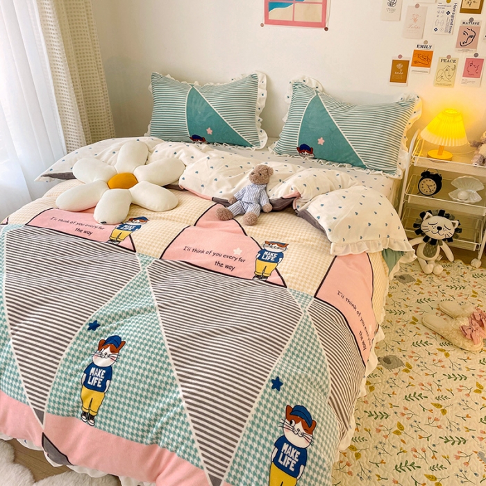 91家纺网 家纺一手货源 找家纺 梵克保罗 2024秋冬新品韩版印花牛奶绒花边款四件套 布兰妮