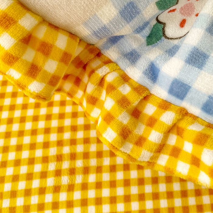 91家纺网 家纺一手货源 找家纺 梵克保罗 2024秋冬新品韩版印花牛奶绒花边款四件套 彩虹乐园