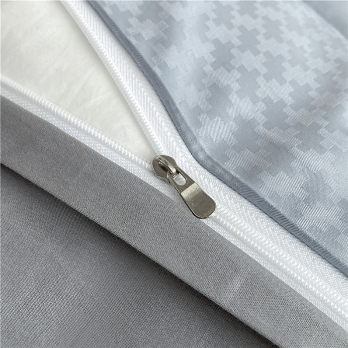 91家纺网 家纺一手货源 找家纺 古吉梦 2023新款A类抗菌防螨纽扣提花四件套磨毛秋冬款 海青+浅灰