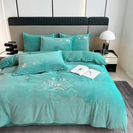 91家纺网 家纺一手货源 找家纺 希尔顿逸林 新款宝宝绒婴儿绒四件套刺绣花小香风-梦境花开