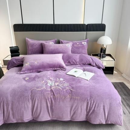 91家纺网 家纺一手货源 找家纺 （总）逸林家纺《原希尔顿逸林》 2023新款宝宝绒婴儿绒四件套刺绣花小香风-梦境花开