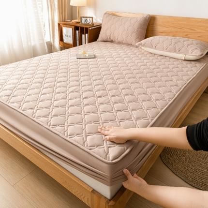 91家纺网 家纺一手货源 找家纺 迪梦思家纺 2023新款亲肤磨毛防水夹棉床笠 浅棕