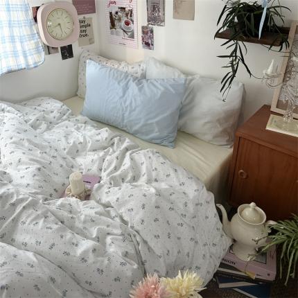 91家纺网 家纺一手货源 找家纺 总 恋恋三季 新款13372法式复古小清新全棉印花四件套系列-小苍兰