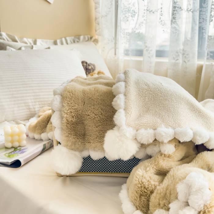 91家纺网 家纺一手货源 找家纺 潮邦创意家居 泡泡绒兔绒暖阳绒球毛毯子盖毯睡毯 球兔-卡其