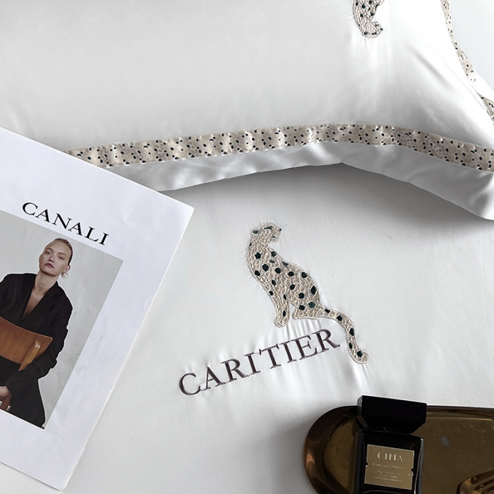 91家纺网 家纺一手货源 找家纺 优悦 2023新款轻奢磨毛刺绣床笠 布鲁-白