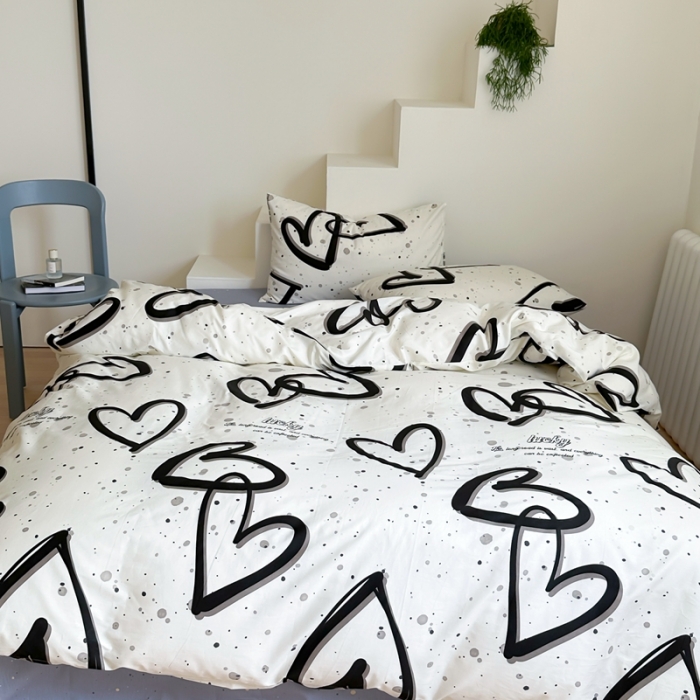 91家纺网 家纺一手货源 找家纺 昔可家纺 2023新款北欧风全棉四件套 泼墨爱心黑