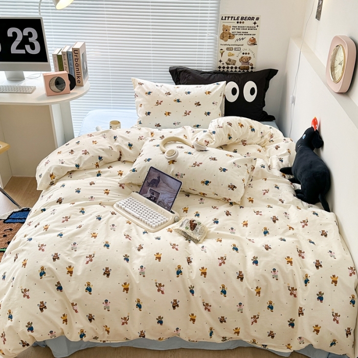 91家纺网 家纺一手货源 找家纺 昔可 2023新款学生季卡通普通款四件套 憨憨熊