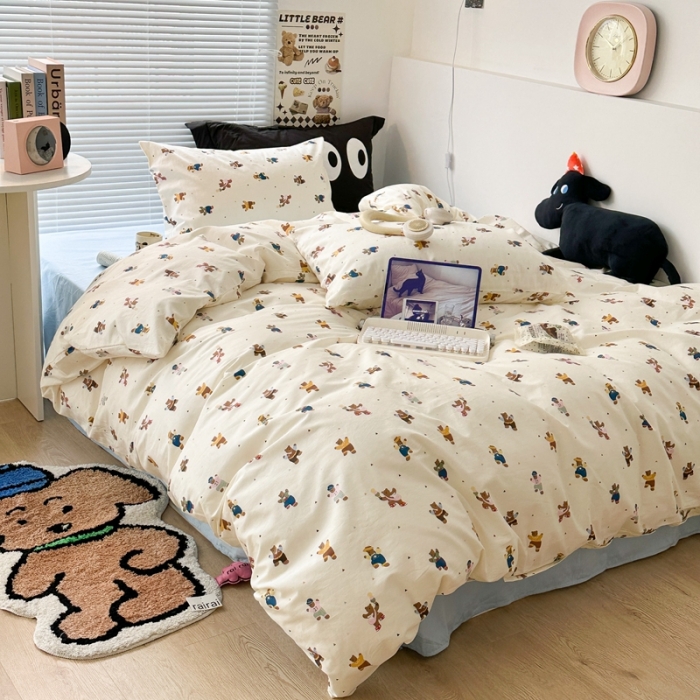 91家纺网 家纺一手货源 找家纺 昔可 2023新款学生季卡通普通款四件套 憨憨熊