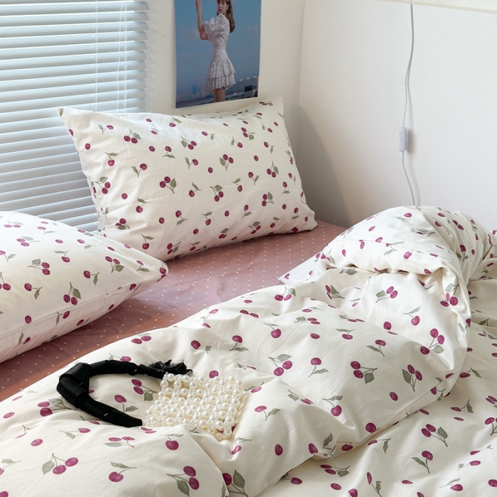 91家纺网 家纺一手货源 找家纺 昔可 2023新款学生季全棉四件套-小花系列 小小的樱桃