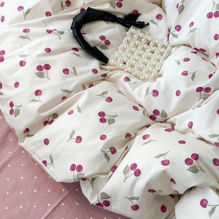 91家纺网 家纺一手货源 找家纺 昔可 2023新款学生季全棉四件套-小花系列 小小的樱桃