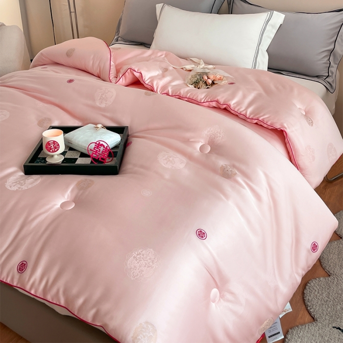 91家纺网 家纺一手货源 找家纺 A+爱家 2024新款100支天丝棉龙凤双喜婚庆被 龙凤双喜-粉色