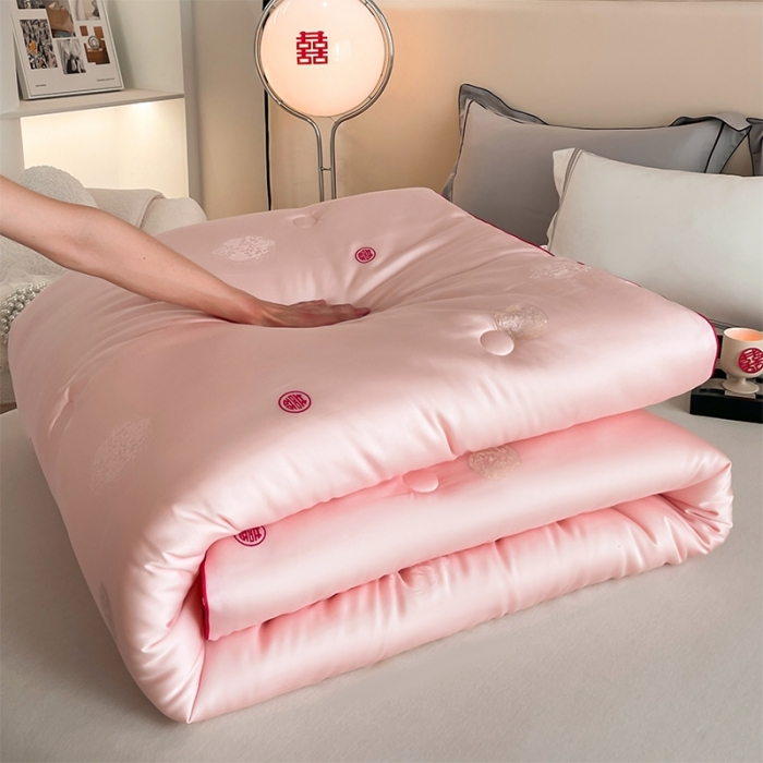 91家纺网 家纺一手货源 找家纺 A+爱家 2024新款100支天丝棉龙凤双喜婚庆被 龙凤双喜-粉色