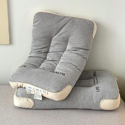 91家纺网 家纺一手货源 找家纺 爱尚家枕芯 2023新款日式针织呵护护颈定型枕 灰色