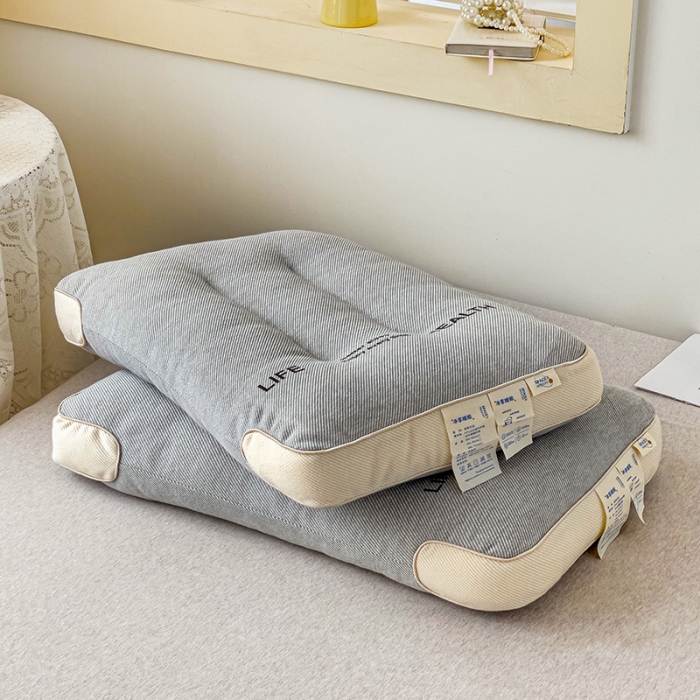 91家纺网 家纺一手货源 找家纺 爱尚家枕芯 2023新款日式针织呵护护颈定型枕 灰色