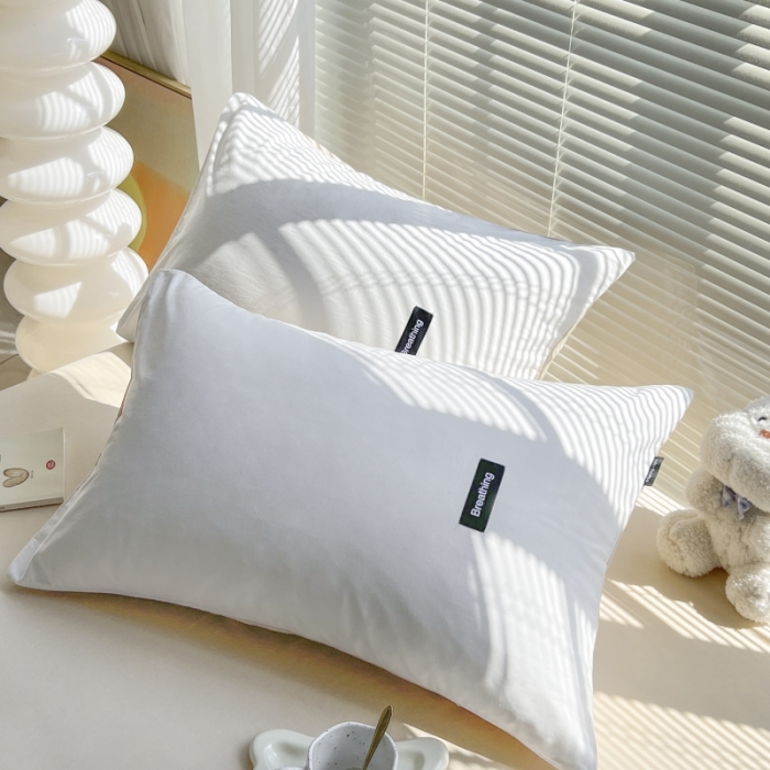 91家纺网 家纺一手货源 找家纺 绵庭家纺 2023新款全棉水洗棉拼色单品枕套 贵族白+卡其