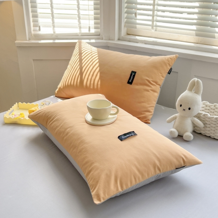 91家纺网 家纺一手货源 找家纺 绵庭家纺 2023新款全棉水洗棉拼色单品枕套 桔色+绅士灰