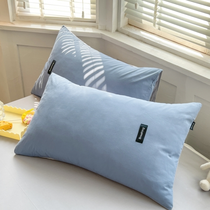 91家纺网 家纺一手货源 找家纺 绵庭家纺 2023新款全棉水洗棉拼色单品枕套 幸运蓝+绅士灰