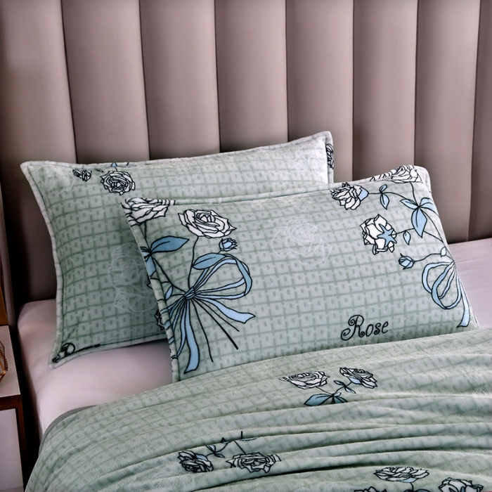 91家纺网 家纺一手货源 找家纺 赋雅 新款300克双面绒毯子超柔加厚云貂绒法莱绒 朵朵牡丹