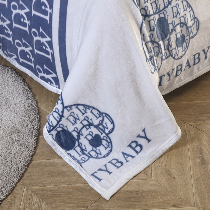 91家纺网 家纺一手货源 找家纺 赋雅 新款300克双面绒毯子超柔加厚云貂绒法莱绒 字母熊