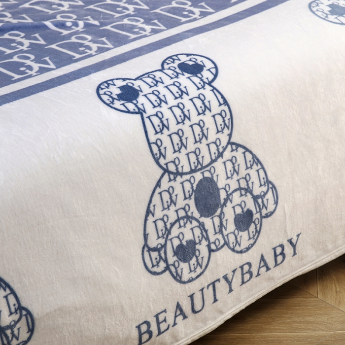 91家纺网 家纺一手货源 找家纺 赋雅 新款300克双面绒毯子超柔加厚云貂绒法莱绒 字母熊