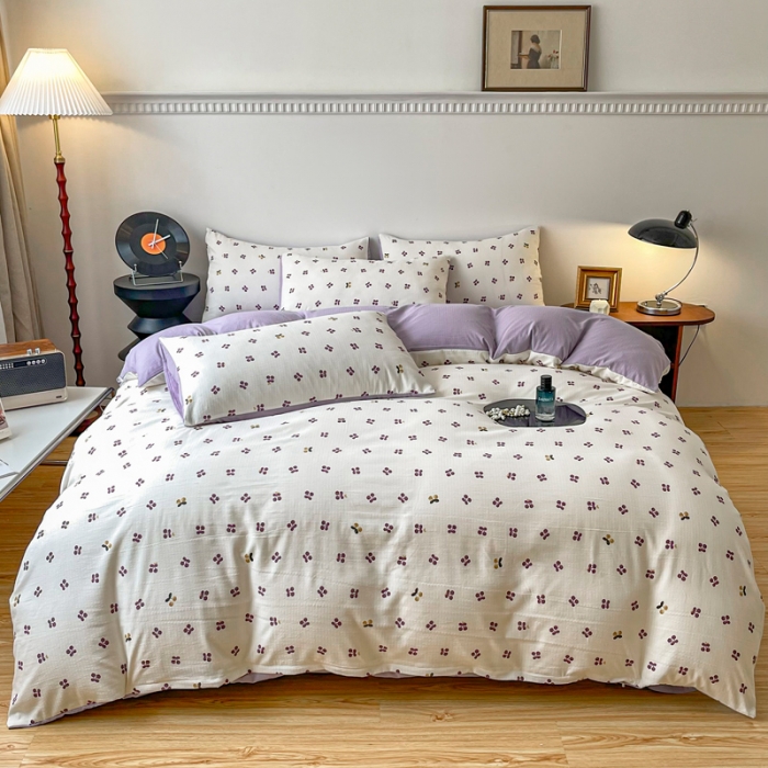 91家纺网 家纺一手货源 找家纺 一比一 2023直播爆款超柔提花小竺棉法式复古亲肤水洗四件套紫樱桃