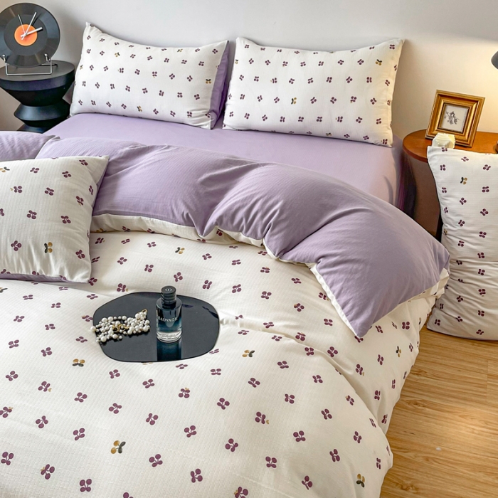 91家纺网 家纺一手货源 找家纺 一比一 2023直播爆款超柔提花小竺棉法式复古亲肤水洗四件套紫樱桃