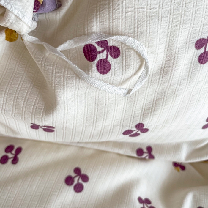 91家纺网 家纺一手货源 找家纺 一比一 2023直播爆款超柔提花小竺棉法式复古亲肤水洗四件套紫樱桃