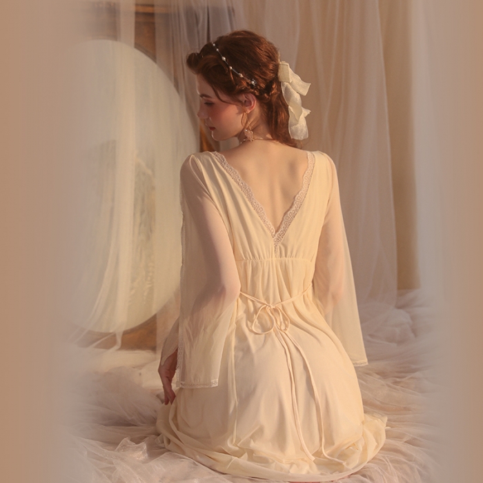 91家纺网 家纺一手货源 找家纺 洛兰沙 2023新款外贸冰丝蕾丝吊带和两件套-2055维多利亚 杏色