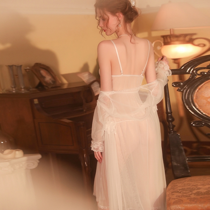 91家纺网 家纺一手货源 找家纺 洛兰沙 2023新款外贸冰丝蕾丝吊带和两件套-2132维多利亚 白色