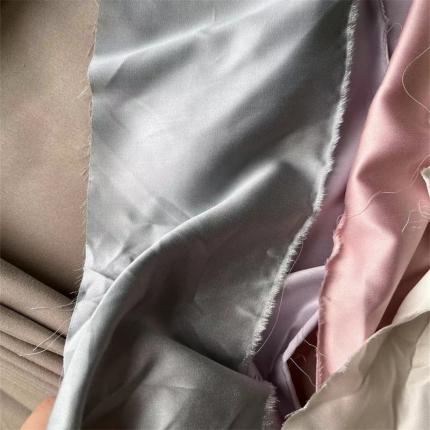 91家纺网 家纺一手货源 找家纺 嘉恋 2023新款100支正宗超细旦兰精天丝双拼色四件套送高端礼盒 蓝灰+米白