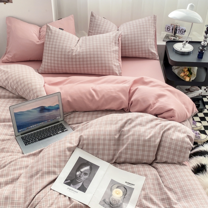 91家纺网 家纺一手货源 找家纺 水洗棉色织格子无印风三件套纯色双拼磨毛被套四件套 贝拉-粉