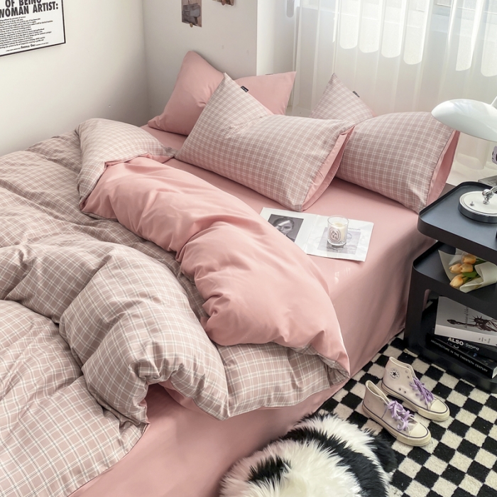 91家纺网 家纺一手货源 找家纺 水洗棉色织格子无印风三件套纯色双拼磨毛被套四件套 贝拉-粉