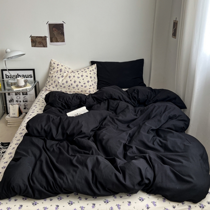 91家纺网 家纺一手货源 找家纺 直播热款A类水洗棉双层纱四件套纯色小碎花被套床笠三件套 闪耀黑+花园兔