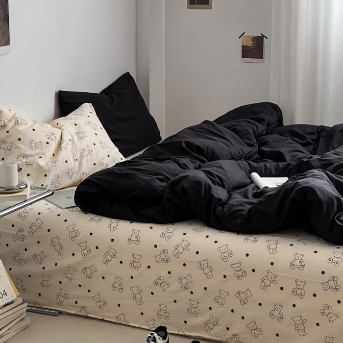 91家纺网 家纺一手货源 找家纺 直播热款A类水洗棉双层纱四件套纯色小碎花被套床笠三件套闪耀黑+小熊院长