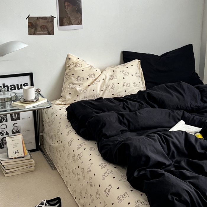 91家纺网 家纺一手货源 找家纺 直播热款A类水洗棉双层纱四件套纯色小碎花被套床笠三件套闪耀黑+小熊院长