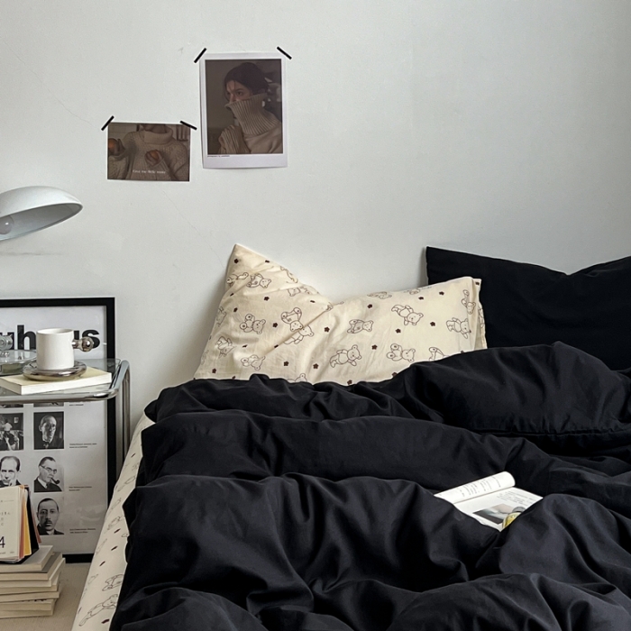 91家纺网 家纺一手货源 找家纺 直播热款A类水洗棉双层纱四件套纯色小碎花被套床笠三件套闪耀黑+小熊院长