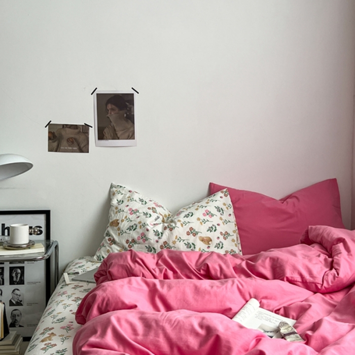 91家纺网 家纺一手货源 找家纺 直播热款A类水洗棉双层纱四件套纯色小碎花被套床笠三件套 树莓红+春意