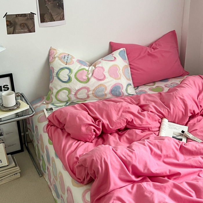 91家纺网 家纺一手货源 找家纺 直播热款A类水洗棉双层纱四件套纯色小碎花被套床笠三件套 树莓红+小幸运