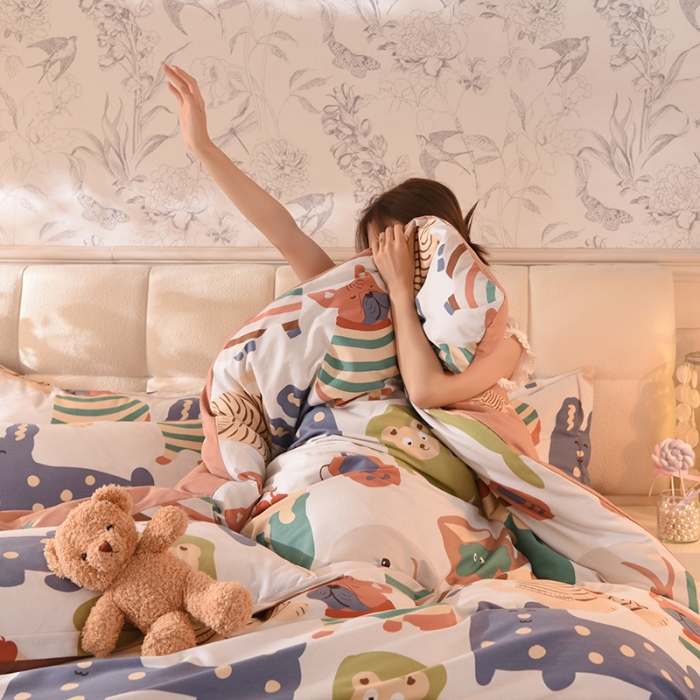 91家纺网 家纺一手货源 找家纺 巧玲珑2025新款AB版铂金生态四件套 欢乐时光