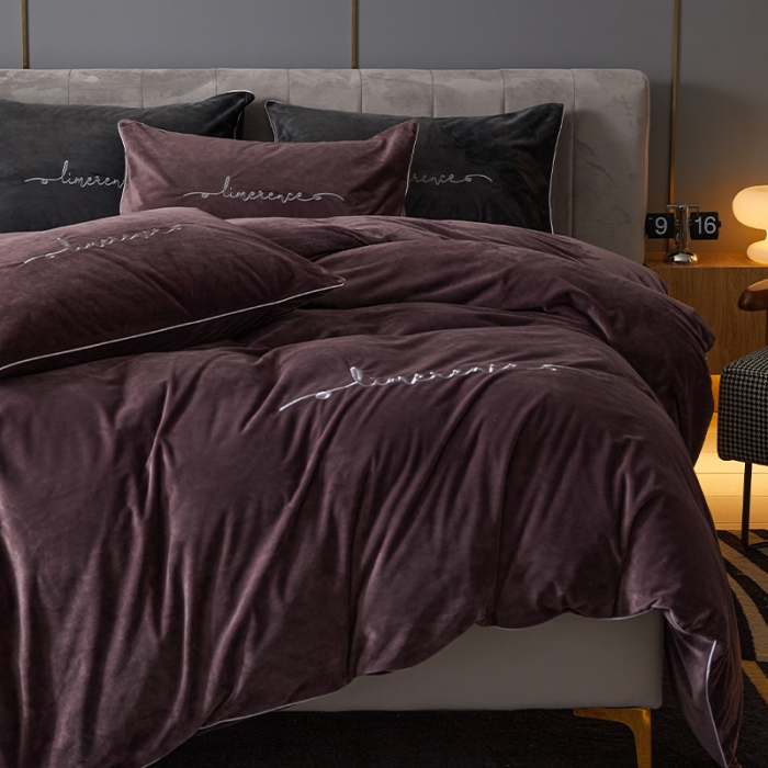 91家纺网 家纺一手货源 找家纺 瑞驰家纺 2023新款A类婴儿绒加厚保暖四件套 优雅紫